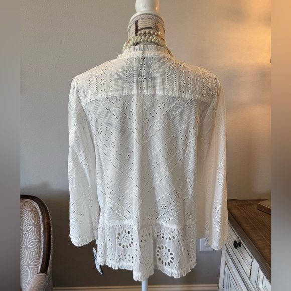 NWT Democracy Eyelet Top - Picture 12 of 15